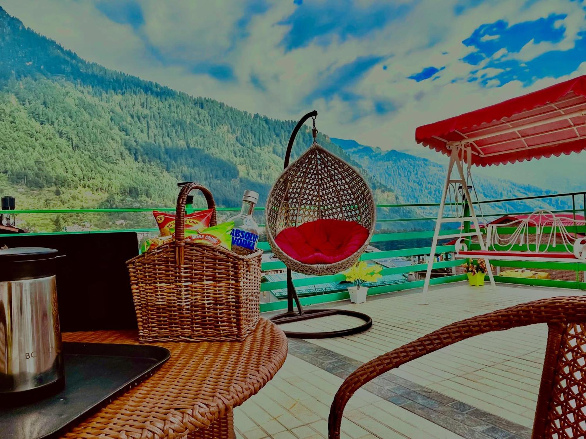 Tata Vista Resort Mall Road Manali - Centrally Heated & Air Cooled 외부 사진