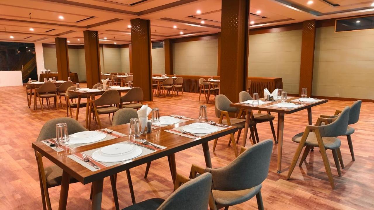 Tata Vista Resort Mall Road Manali - Centrally Heated & Air Cooled 외부 사진