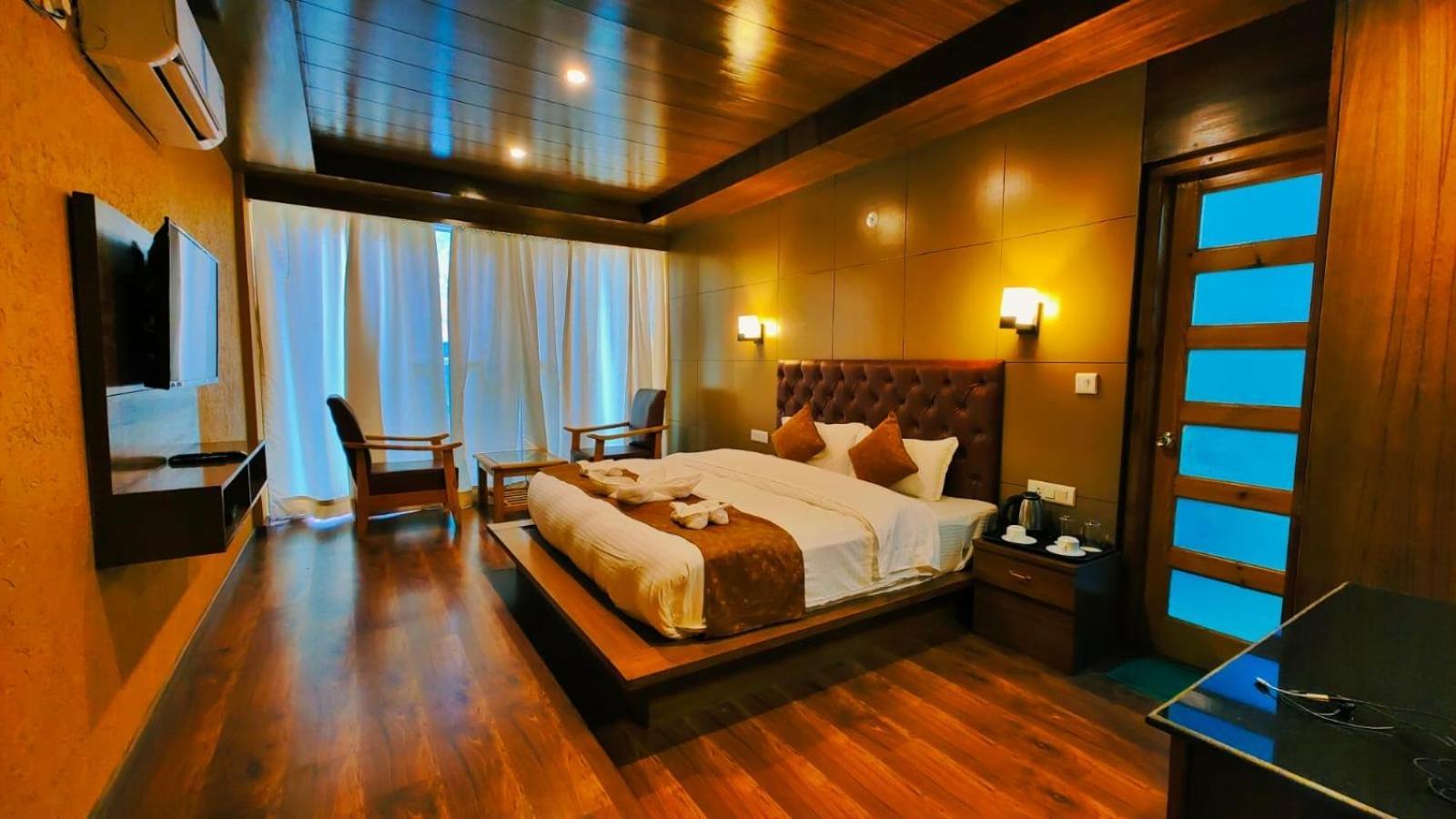 Tata Vista Resort Mall Road Manali - Centrally Heated & Air Cooled 외부 사진
