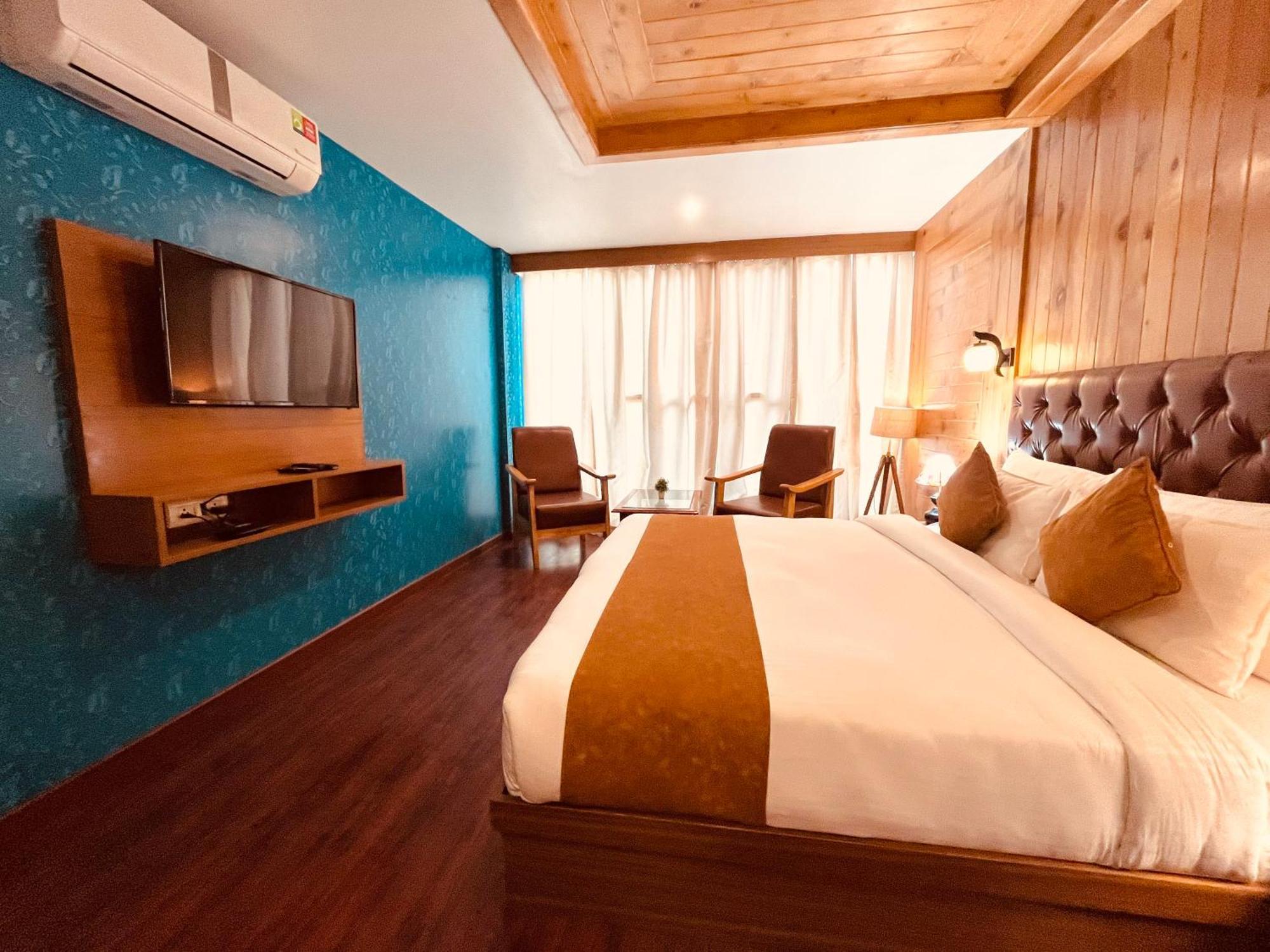 Tata Vista Resort Mall Road Manali - Centrally Heated & Air Cooled 외부 사진