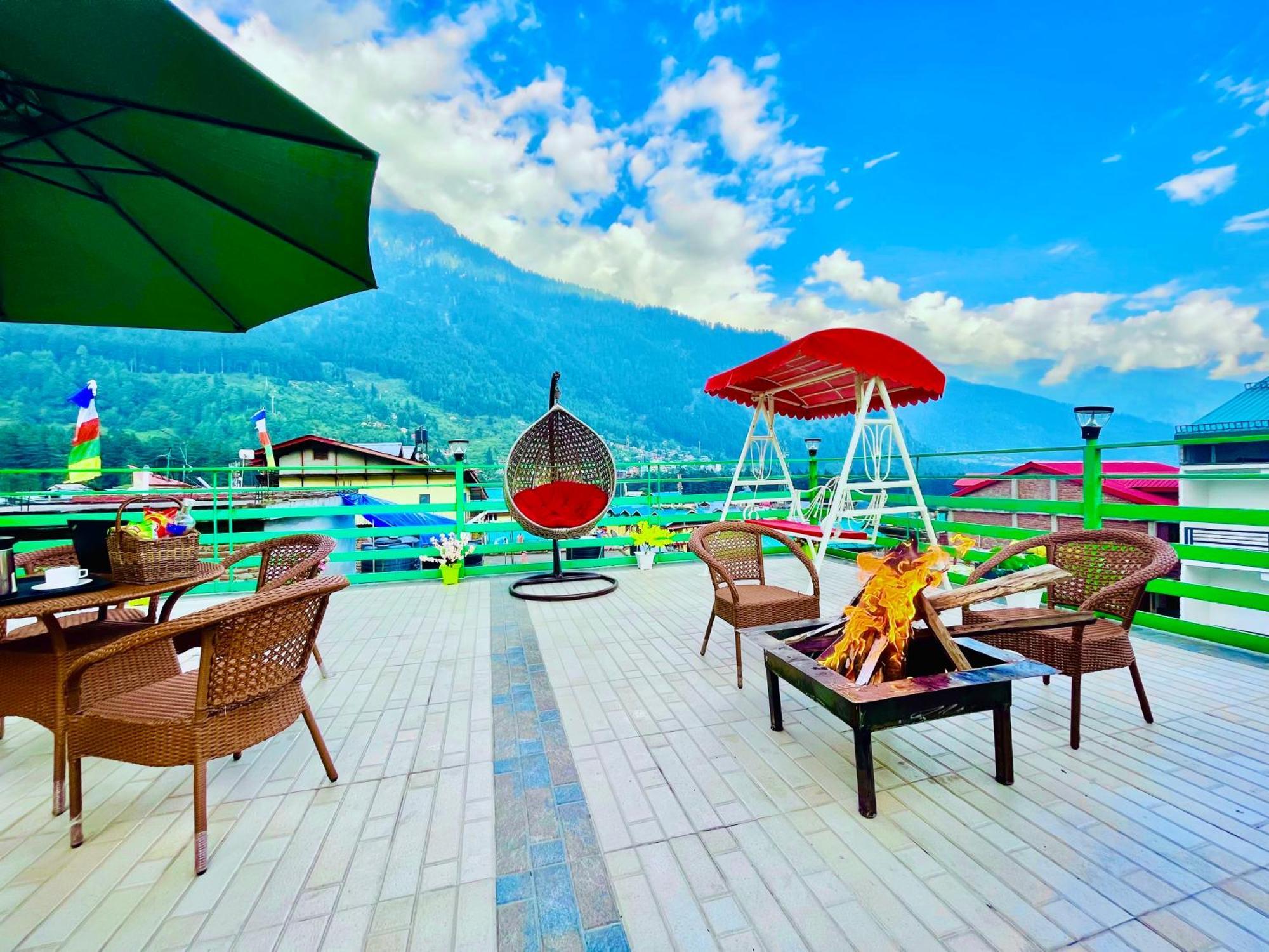 Tata Vista Resort Mall Road Manali - Centrally Heated & Air Cooled 외부 사진