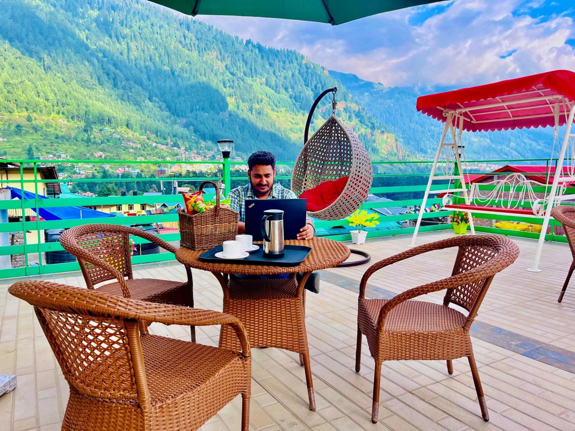 Tata Vista Resort Mall Road Manali - Centrally Heated & Air Cooled 외부 사진