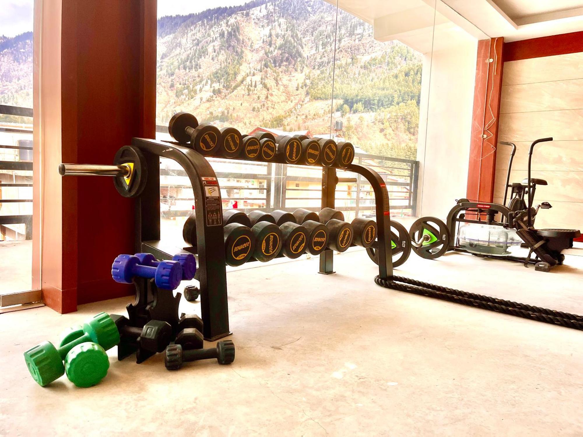 Tata Vista Resort Mall Road Manali - Centrally Heated & Air Cooled 외부 사진