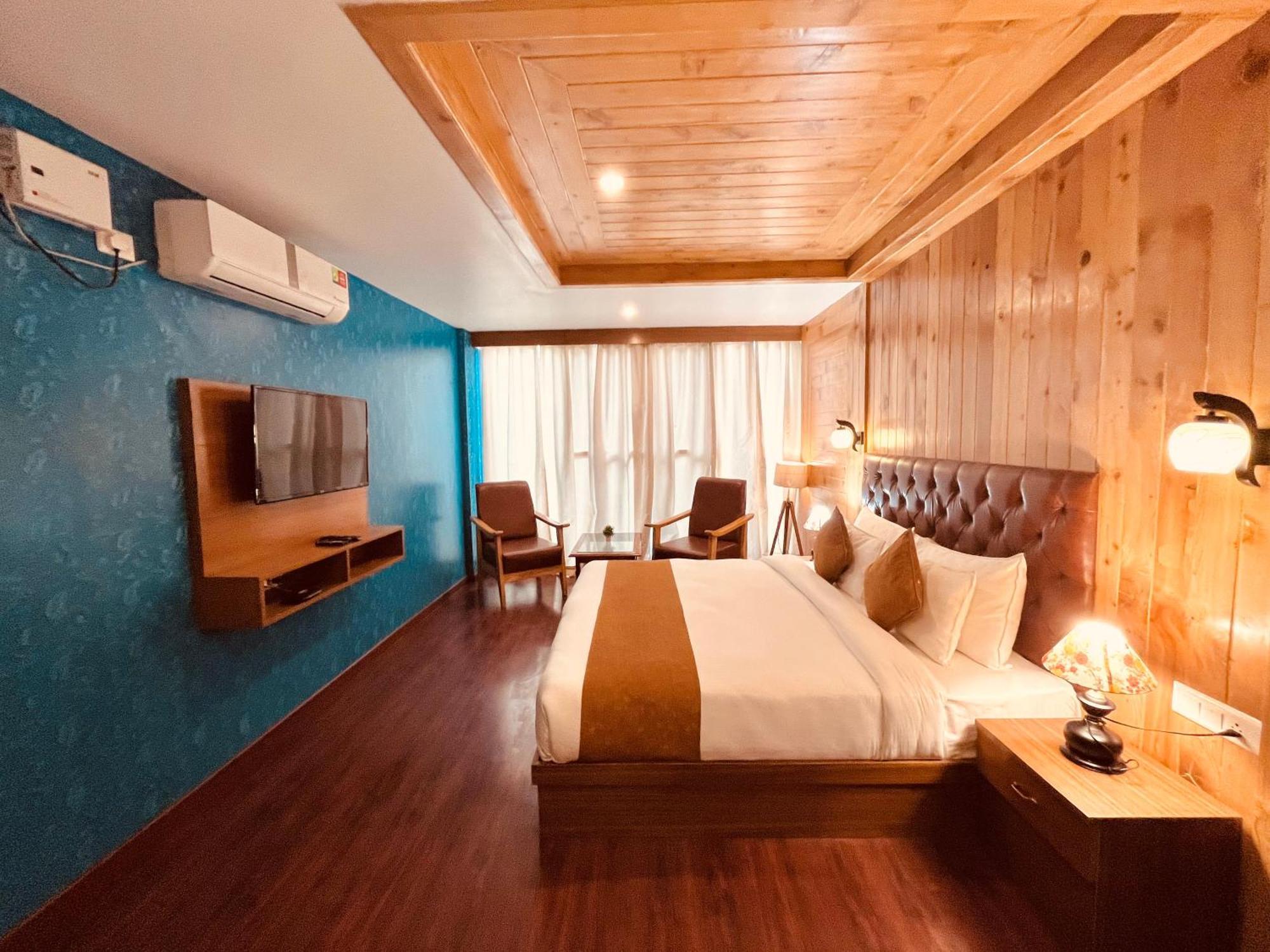 Tata Vista Resort Mall Road Manali - Centrally Heated & Air Cooled 외부 사진