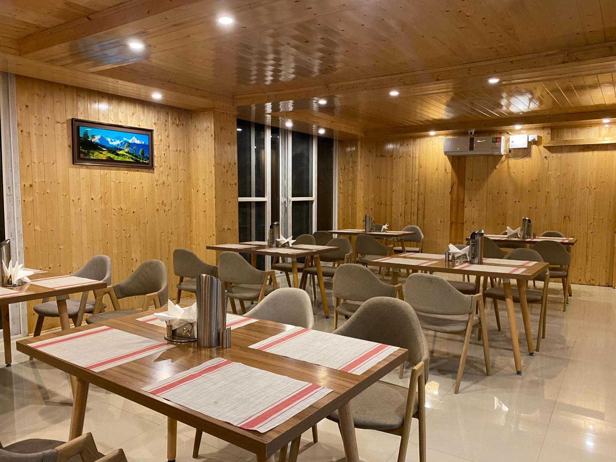 Tata Vista Resort Mall Road Manali - Centrally Heated & Air Cooled 외부 사진