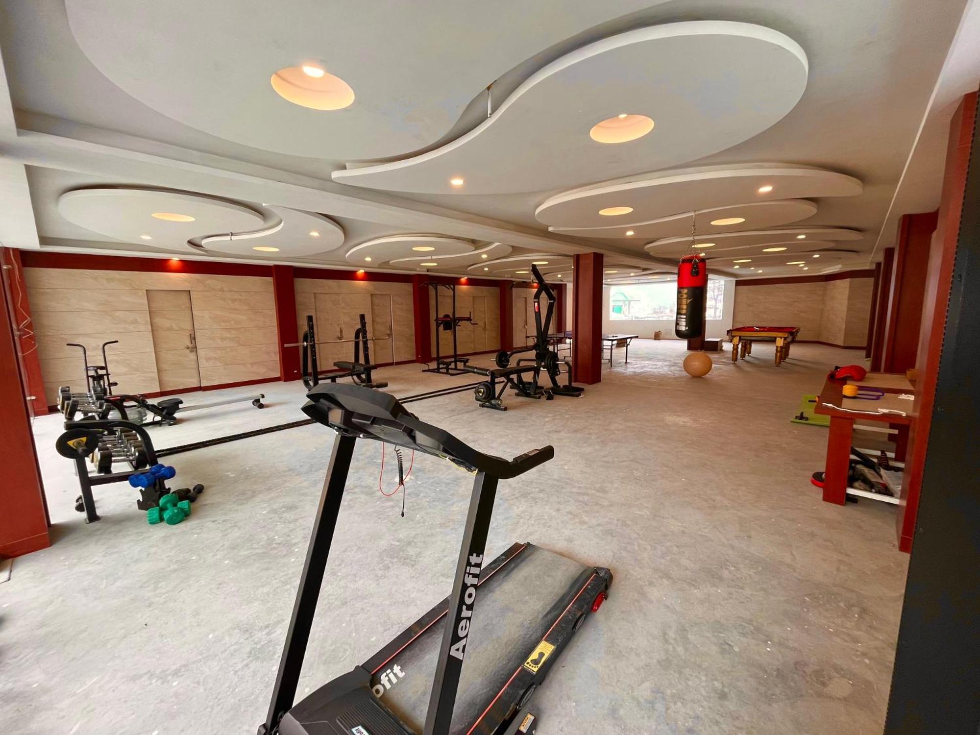 Tata Vista Resort Mall Road Manali - Centrally Heated & Air Cooled 외부 사진